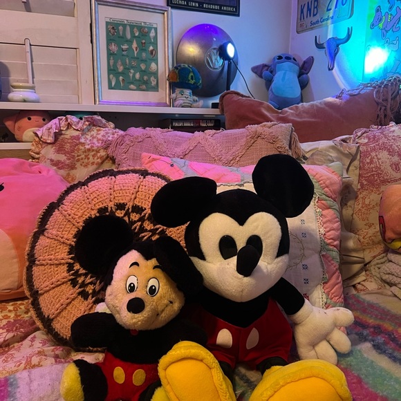 Vintage Micky Mouse Disney Stuffed Animal - Picture 4 of 4